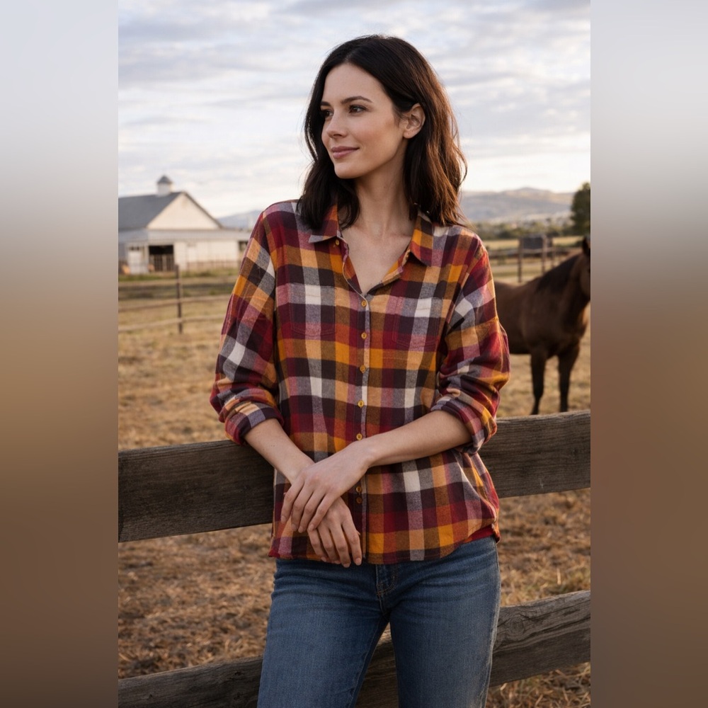 Keren Hart Plaid Flannel Button Down Shirt